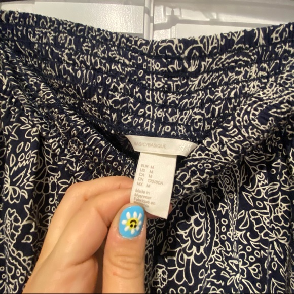 H&M Patterned Pants - Picture 3 of 3